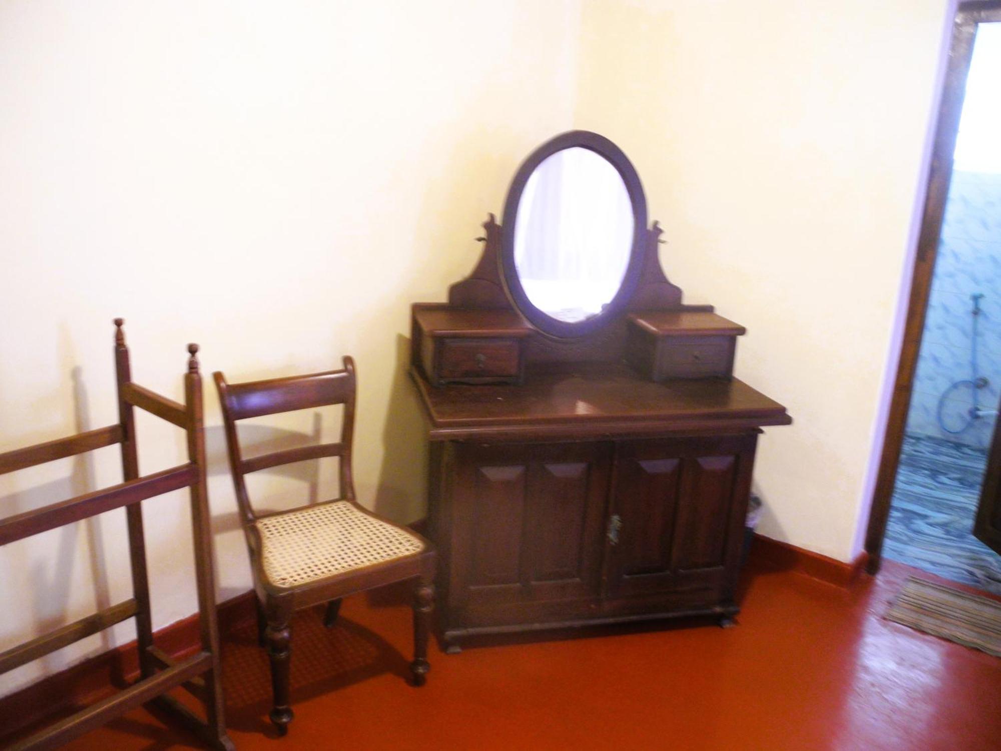 Top Of The Hill Guesthouse Уелигама Стая снимка