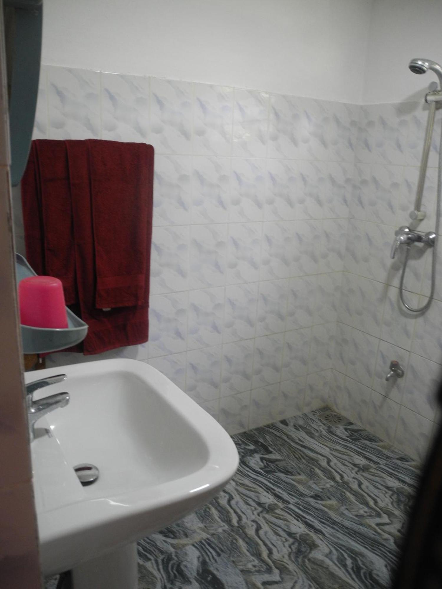 Top Of The Hill Guesthouse Уелигама Екстериор снимка